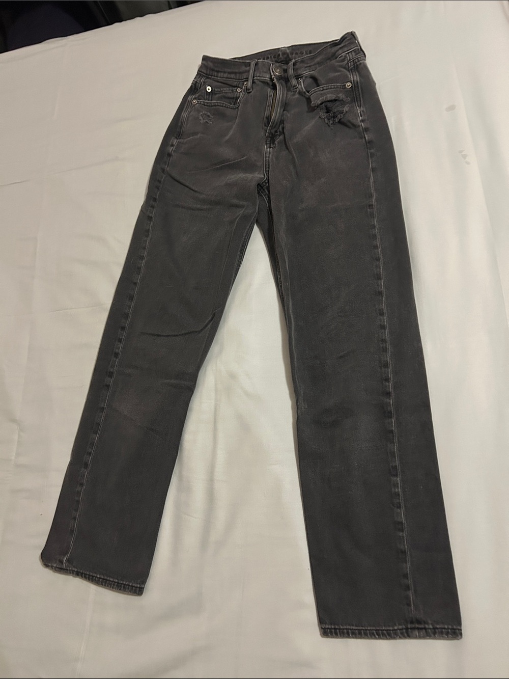 American Eagle Outfitters Women’s Faded High-rise Black Straight Jeans